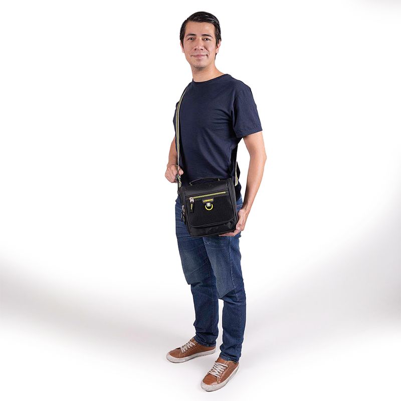 54843 - LONCHERA PRIMARIA NEGRA CHENSON CHEY