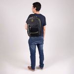 MOCHILA JUVENIL NEGRA CHENSON CHEY