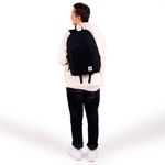MOCHILA JUVENIL NEGRA CHENSON WYNN 1818