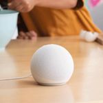 72924 - Altavoz Inteligente Amazon Echo Dot con Alexa 5ta Generación WiFi/Bluetooth 15W Color Blanco